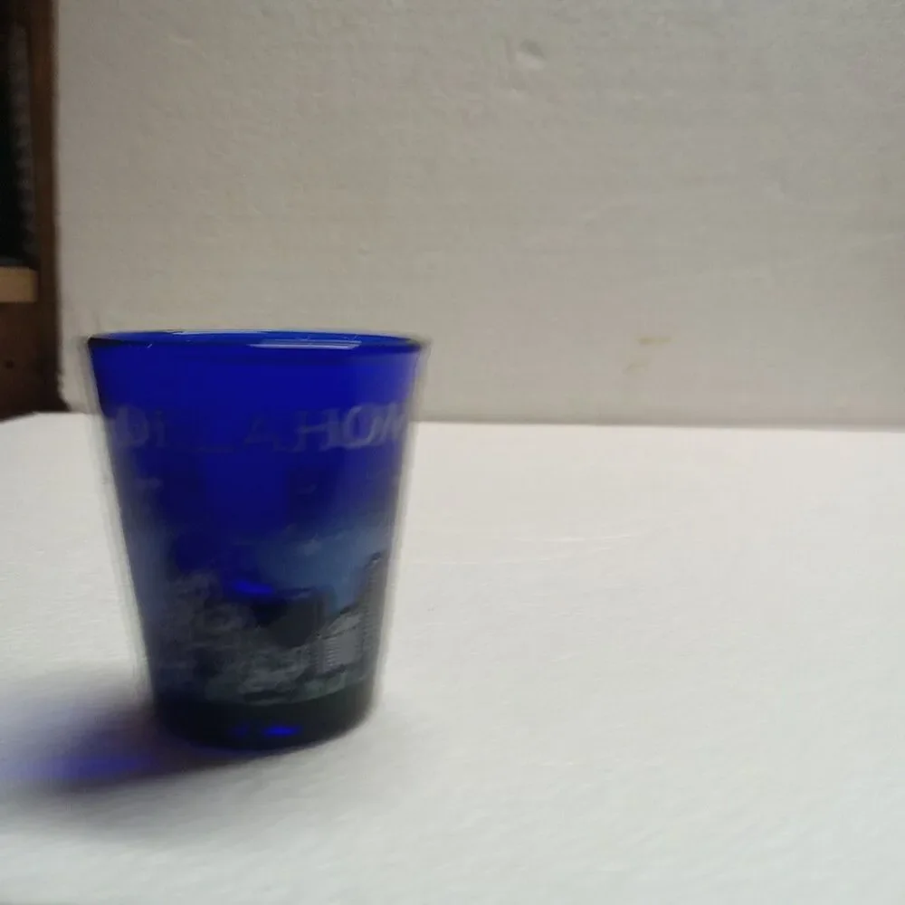 Unbranded product single